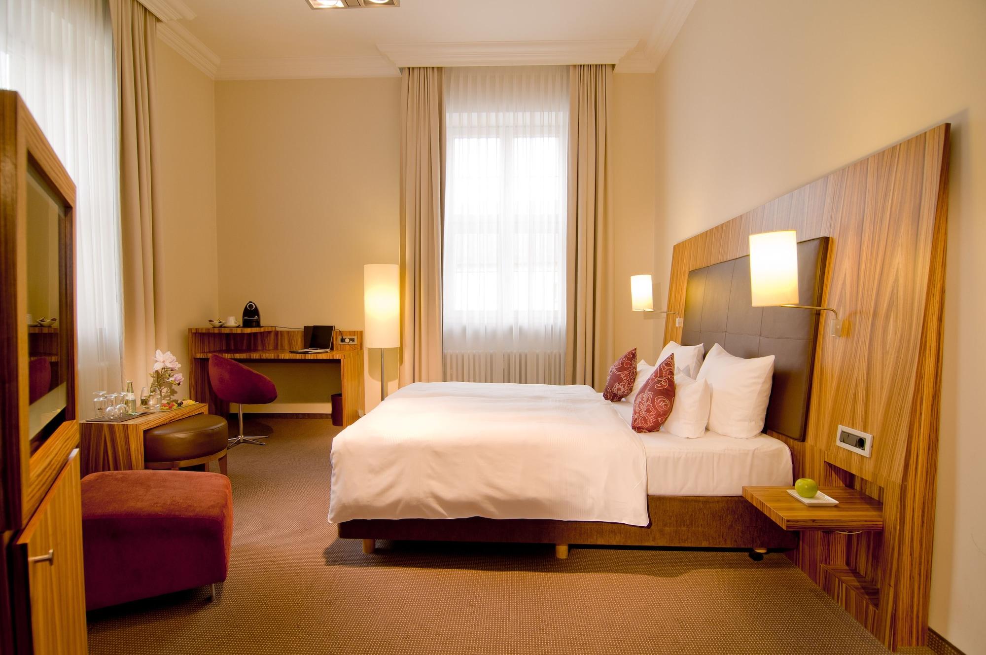 Herzogshof - Boutique-Hotel Am Dom Регенсбург Екстериор снимка