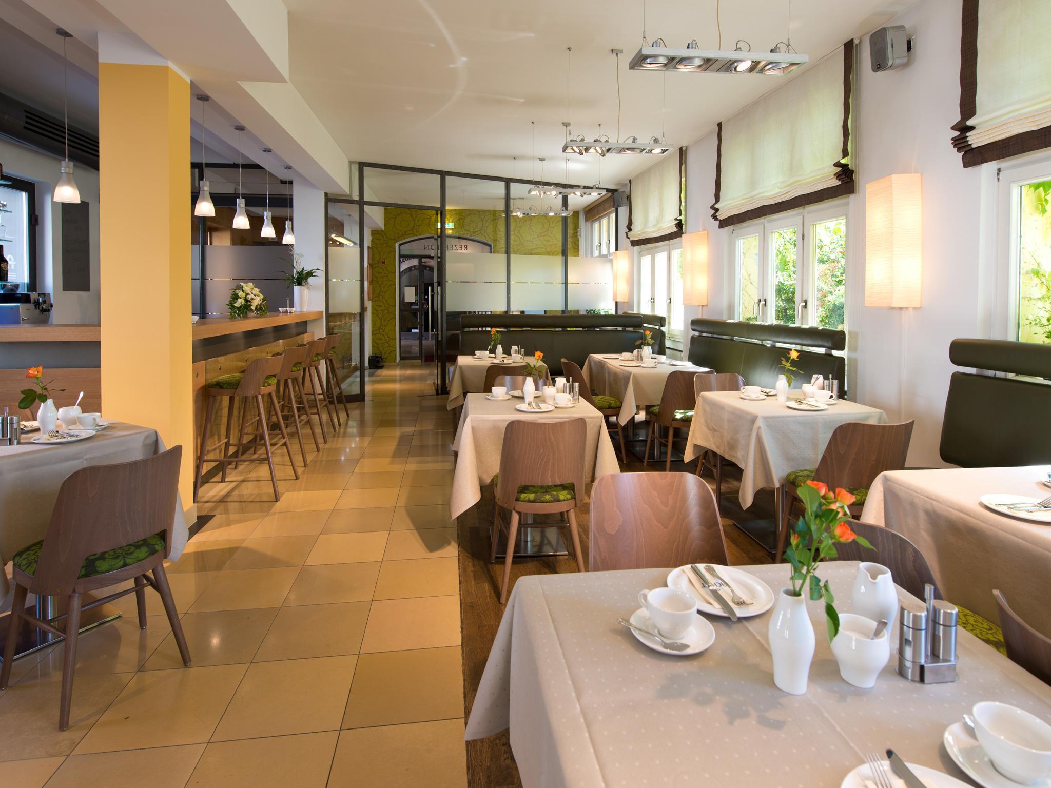Herzogshof - Boutique-Hotel Am Dom Регенсбург Екстериор снимка