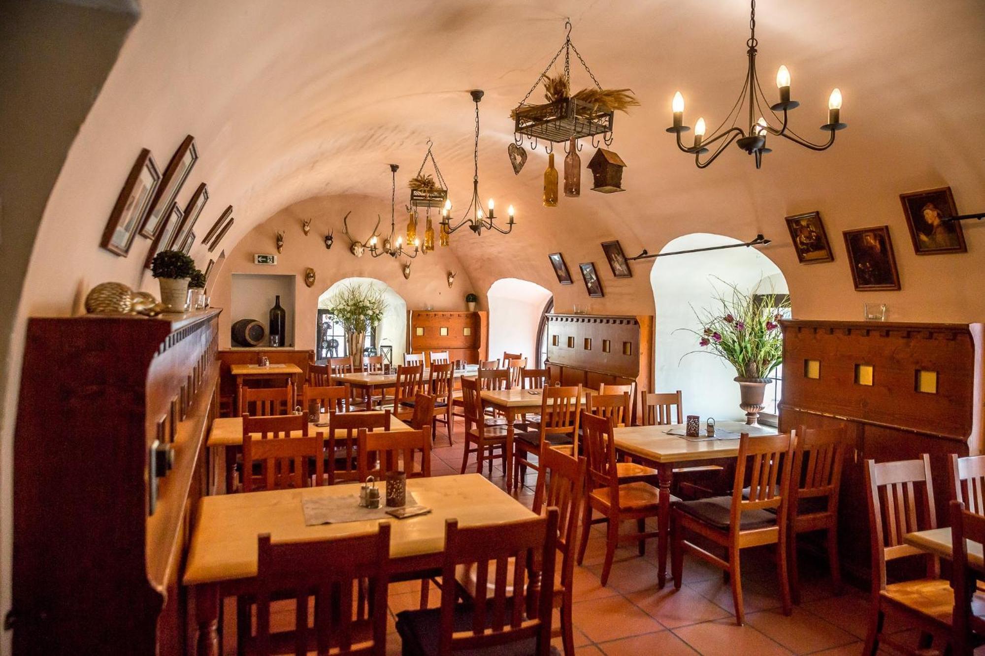 Herzogshof - Boutique-Hotel Am Dom Регенсбург Екстериор снимка