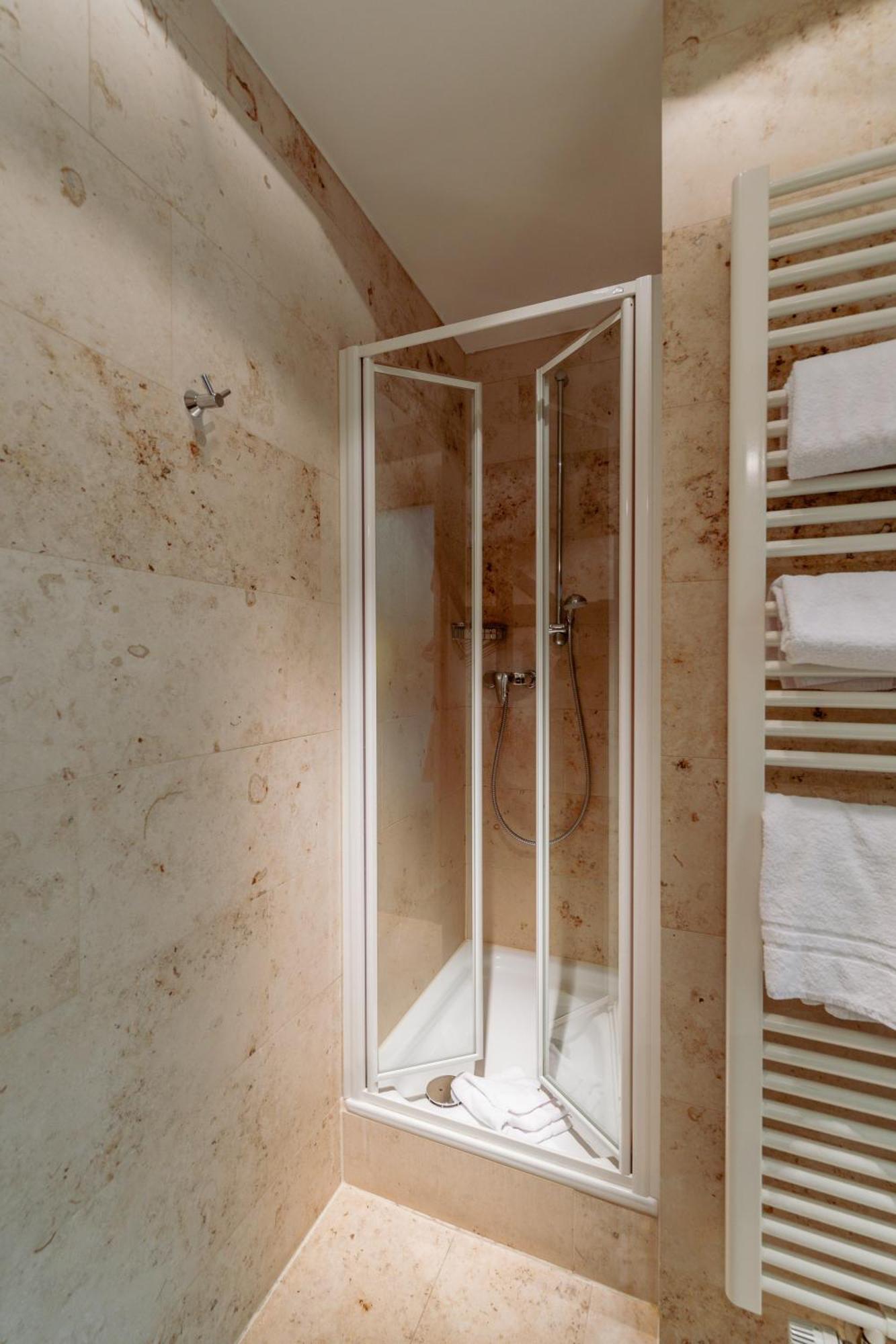 Herzogshof - Boutique-Hotel Am Dom Регенсбург Стая снимка