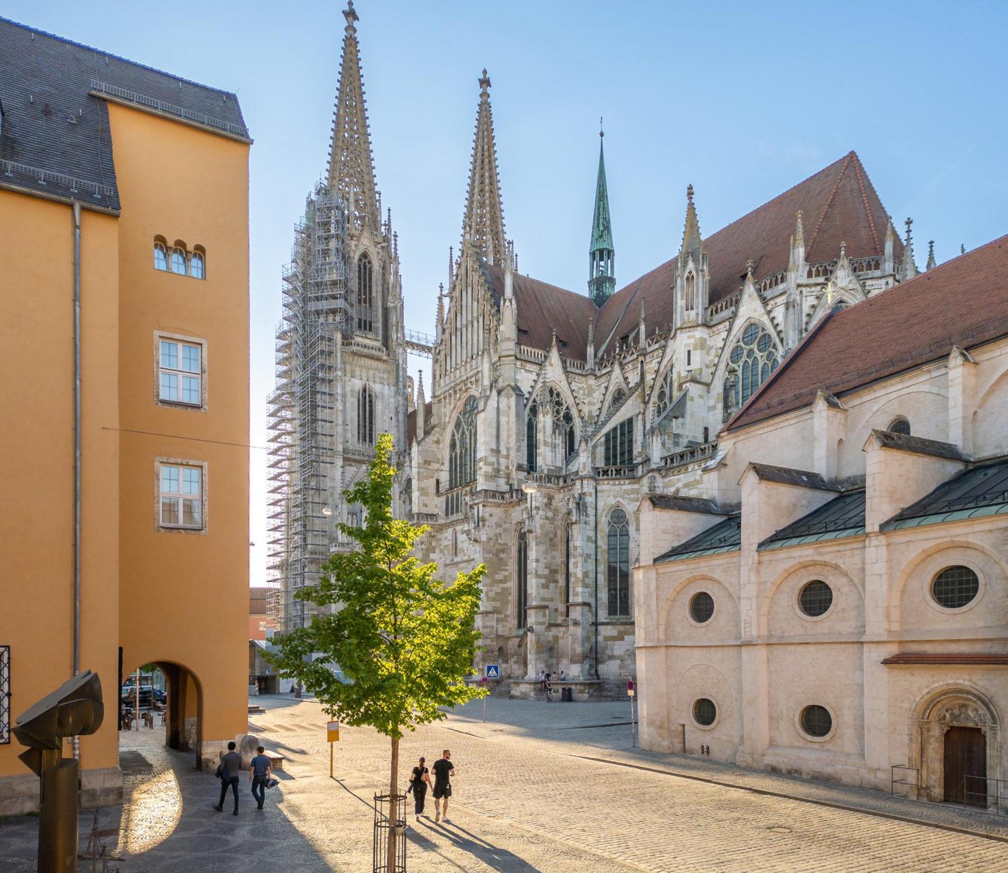 Herzogshof - Boutique-Hotel Am Dom Регенсбург Екстериор снимка