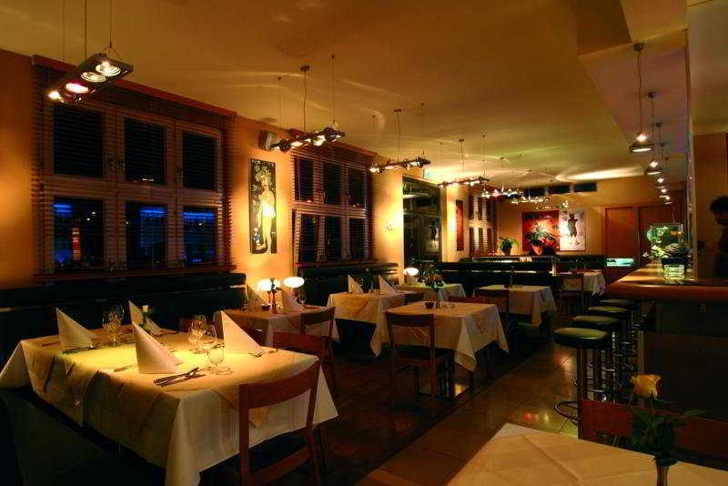 Herzogshof - Boutique-Hotel Am Dom Регенсбург Екстериор снимка